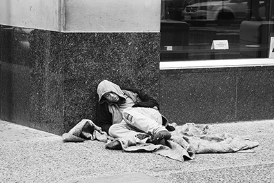 Homeless : Street Life : New York : Personal Photo Projects : Photos : Richard Moore : Photographer